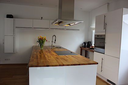 Holzmöblerei Stuttgart: Tische Bänke Hocker